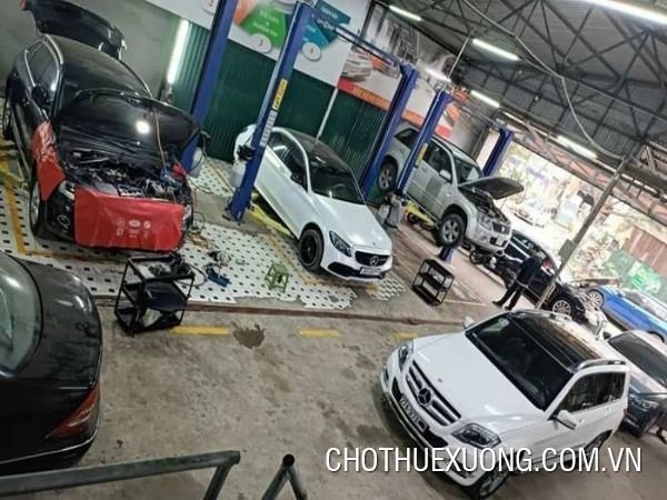 Cho thuê gara ô tô 700m² tại Tư Đình, Long Biên