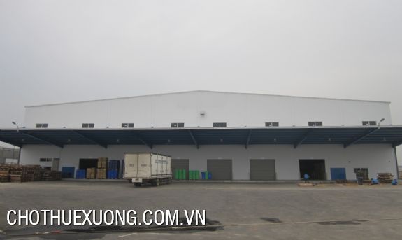 河内安庆民居隔壁有仓库出租--面积200,300 至10.000m2, 租金65000越盾/m2/月 1